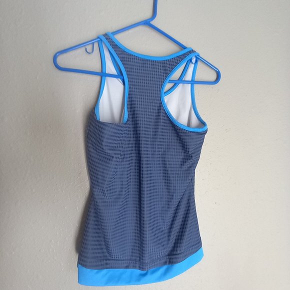 Bolle S Blue Turquoise Racerback Golf Tennis Workout Built in bra Exercise Top - Picture 5 of 5
